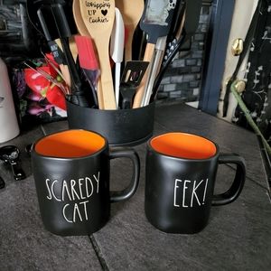 💥SOLD💥Rae Dunn mugs